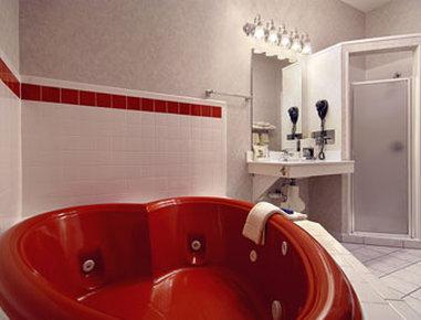 Baymont By Wyndham Lawrence Hotell Eksteriør bilde